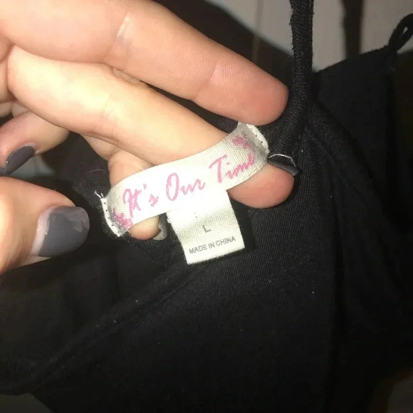 Black Tank - Picture 4 of 5